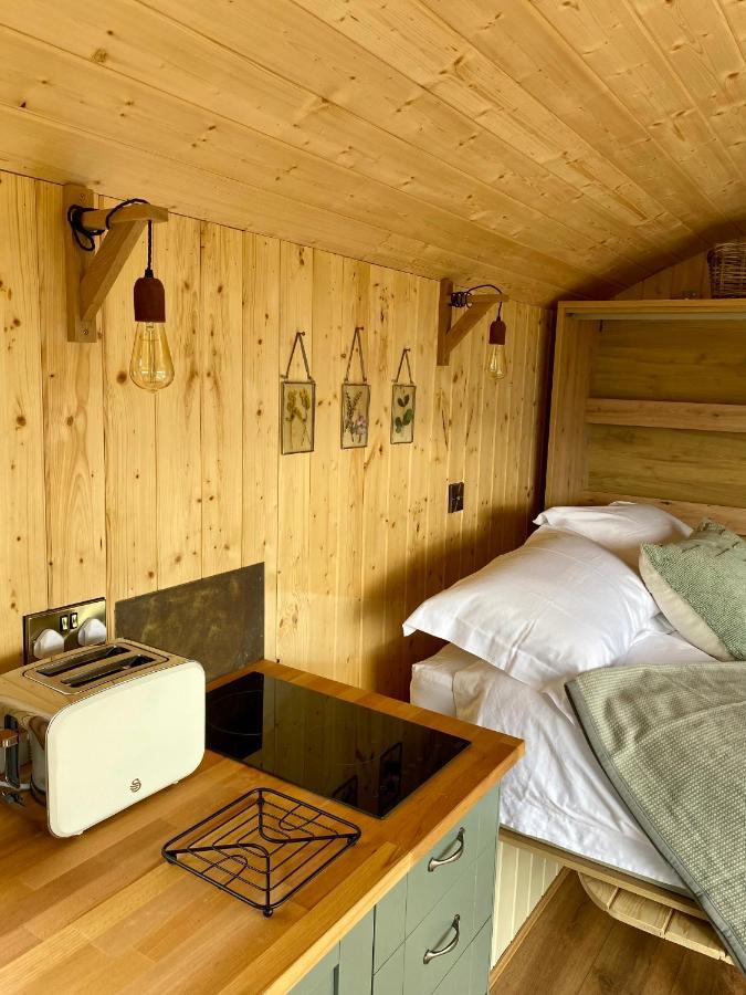 The Stone Wall Hideaway Portglenone Exteriör bild